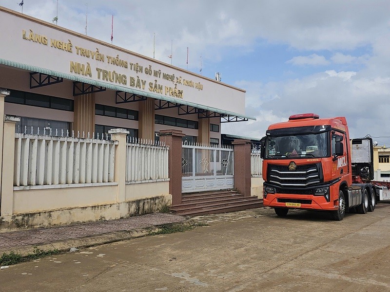 Nhà trưng bày sản phẩm làng nghề 