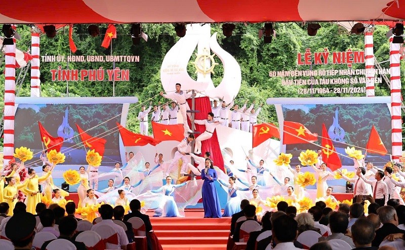 Quang cảnh buổi Lễ kỷ niệm Quang cảnh buổi Lễ kỷ niệm