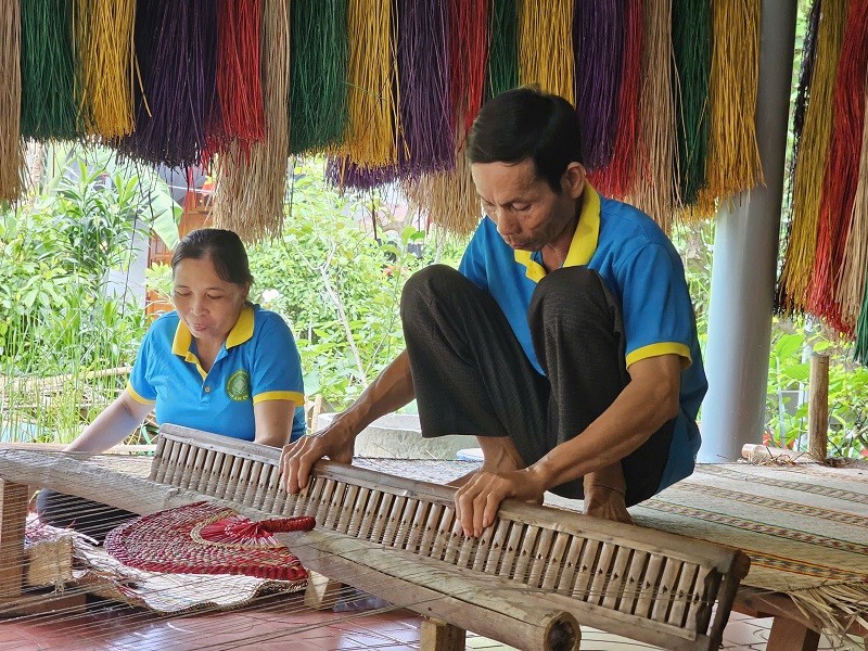 Du lịch cộng đồng Làng nghề chiếu cói Phú Tân, xã An Cư, huyện Tuy An Du lịch cộng đồng Làng nghề chiếu cói Phú Tân, xã An Cư, huyện Tuy An