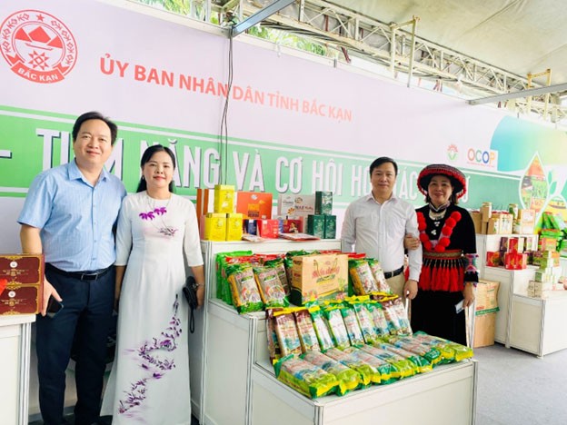 Sản phẩm OCOP tỉnh Bắc Kạn tại các chương trình xúc tiến thương mại Sản phẩm OCOP tỉnh Bắc Kạn tại các chương trình xúc tiến thương mại