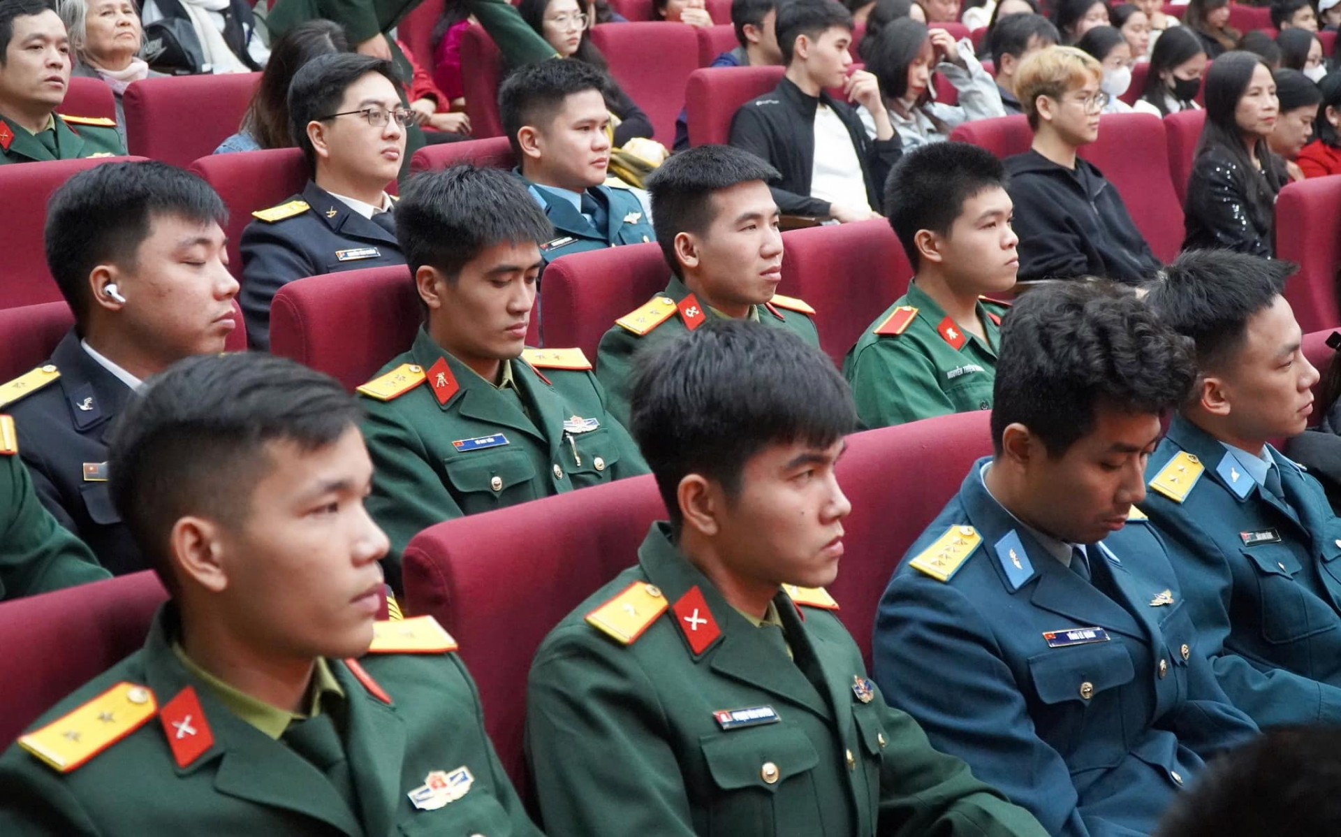 Khai mạc Tuần phim Kỷ niệm 80 năm Ngày thành lập Quân đội nhân dân Việt Nam: Trình chiếu 8 bộ phim đặc sắc