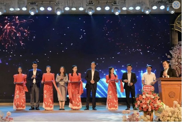 Cắt băng khai trương Công ty Cổ phần TM&DV An Khang Group tại Quảng Bình