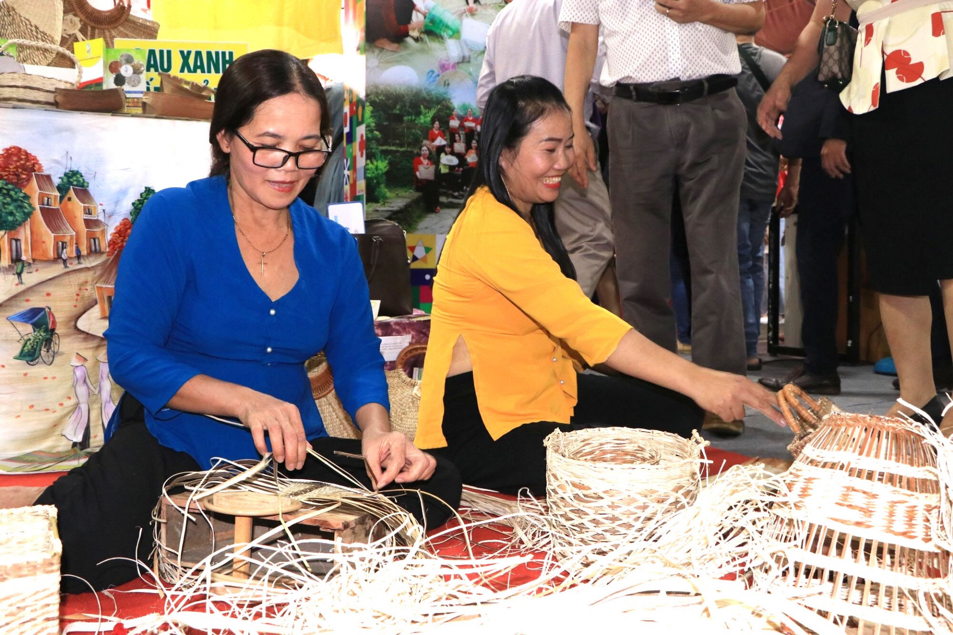 Chương trình “Tinh hoa làng nghề và đặc sản vùng miền năm 2023” được tổ chức vào tháng 12 năm ngoái. Chương trình “Tinh hoa làng nghề và đặc sản vùng miền năm 2023” được tổ chức vào tháng 12 năm ngoái.