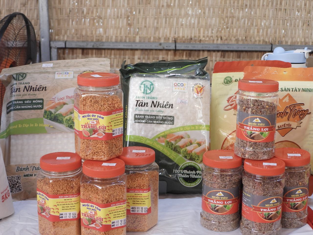 Khai mạc chương trình Kết nối sản phẩm OCOP thường kỳ tại TP. HCM Khai mạc chương trình Kết nối sản phẩm OCOP thường kỳ tại TP. HCM