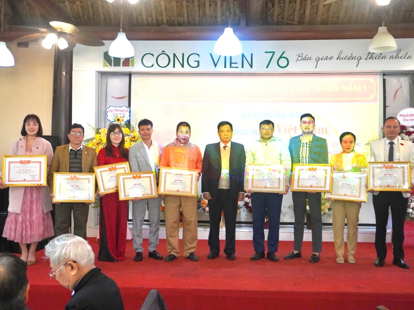 Tạp chí Làng nghề Việt Nam kỷ niệm 13 năm Ngày xuất bản số đầu tiên Tạp chí Làng nghề Việt Nam kỷ niệm 13 năm Ngày xuất bản số đầu tiên