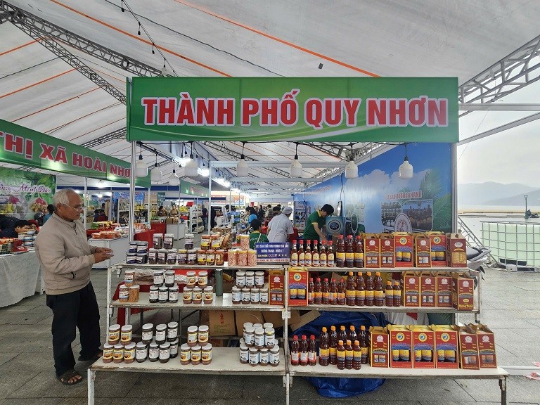Đặc sắc Phiên chợ nông sản Bình Định lần thứ III năm 2024 Đặc sắc Phiên chợ nông sản Bình Định lần thứ III năm 2024