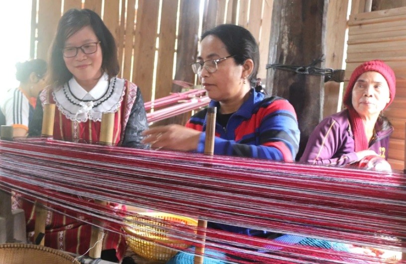 Bình Định: giữ gìn nghề truyền thống hướng đến du lịch cộng đồng Bình Định: giữ gìn nghề truyền thống hướng đến du lịch cộng đồng