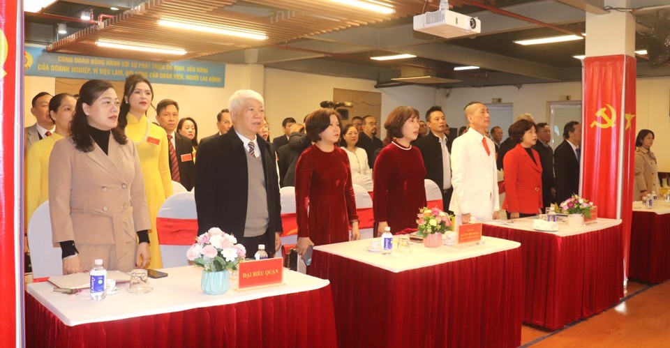 CHI BỘ CÔNG TY TNHH THƯƠNG MẠI VIỆT TUẤN: ĐỒNG HÀNH CÙNG DOANH NGHIỆP HỘI NHẬP PHÁT TRIỂN CHI BỘ CÔNG TY TNHH THƯƠNG MẠI VIỆT TUẤN: ĐỒNG HÀNH CÙNG DOANH NGHIỆP HỘI NHẬP PHÁT TRIỂN