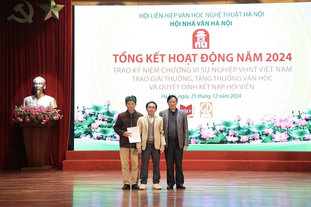 Hội Nhà văn Hà Nội: Tổng kết công tác năm, trao giải thưởng văn học và kết nạp hội viên mới 2024