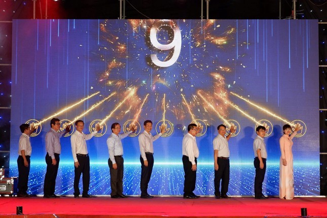 Khai mạc Lễ hội Văn hóa – Du lịch Nghề làm bánh tráng phơi sương Trảng Bàng Khai mạc Lễ hội Văn hóa – Du lịch Nghề làm bánh tráng phơi sương Trảng Bàng