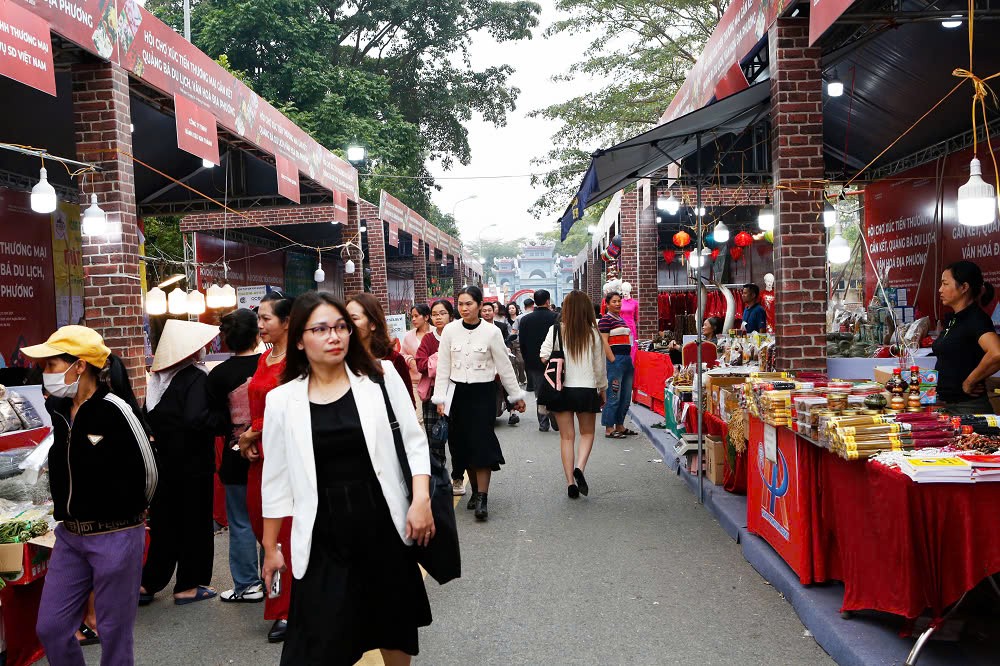 Rực rỡ sắc màu đêm khai mạc Festival Hoa Mê Linh lần thứ 2 năm 2024 Rực rỡ sắc màu đêm khai mạc Festival Hoa Mê Linh lần thứ 2 năm 2024