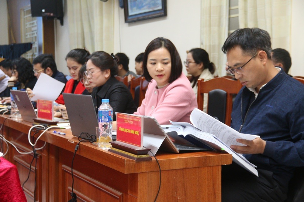 Hội đồng OCOP thành phố Hà Nội kiểm tra thông tin hồ sơ đánh giá phân hạng sản phẩm OCOP năm 2024. Hội đồng OCOP thành phố Hà Nội kiểm tra thông tin hồ sơ đánh giá phân hạng sản phẩm OCOP năm 2024.