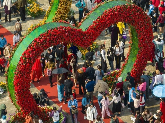 Festival hoa Mê Linh - Tôn vinh nghề trồng hoa