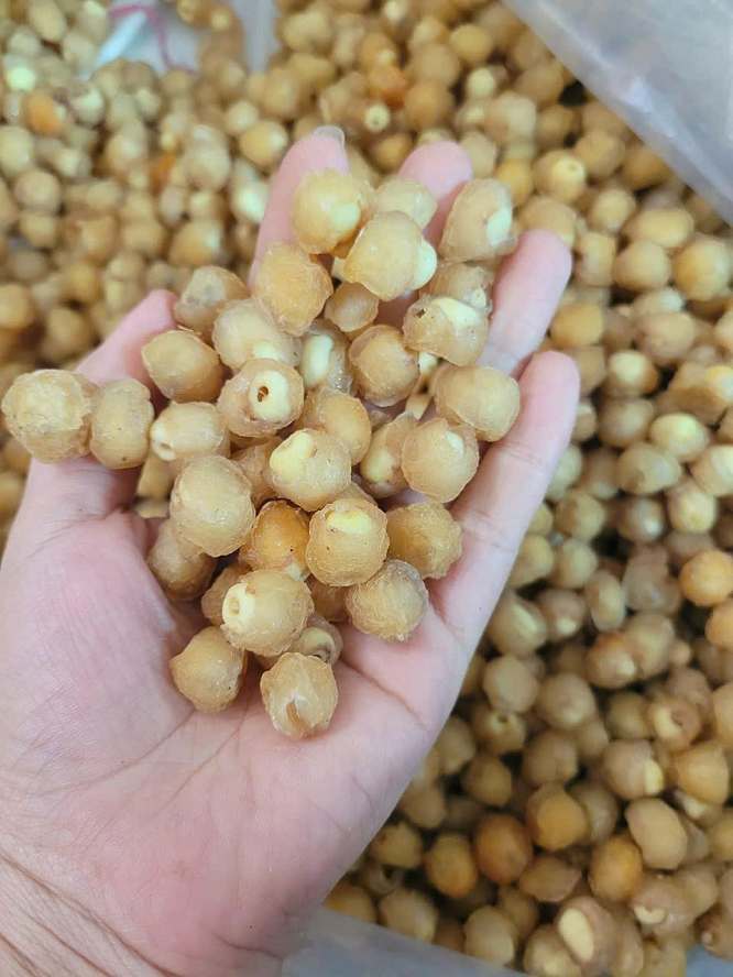 Chàng trai trẻ đất nhãn đã mang lại thương hiệu cho đặc sản quê hương Chàng trai trẻ đất nhãn đã mang lại thương hiệu cho đặc sản quê hương