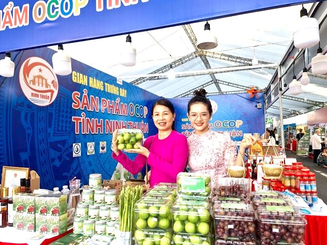 Ninh Thuận giới thiệu nhiều sảm phẩm OCOP, quảng bá hình ảnh du lịch, tiềm năng, cơ hội đầu tư và hình ảnh quê hương tại Hội Báo toàn quốc 2024. Ninh Thuận giới thiệu nhiều sảm phẩm OCOP, quảng bá hình ảnh du lịch, tiềm năng, cơ hội đầu tư và hình ảnh quê hương tại Hội Báo toàn quốc 2024.