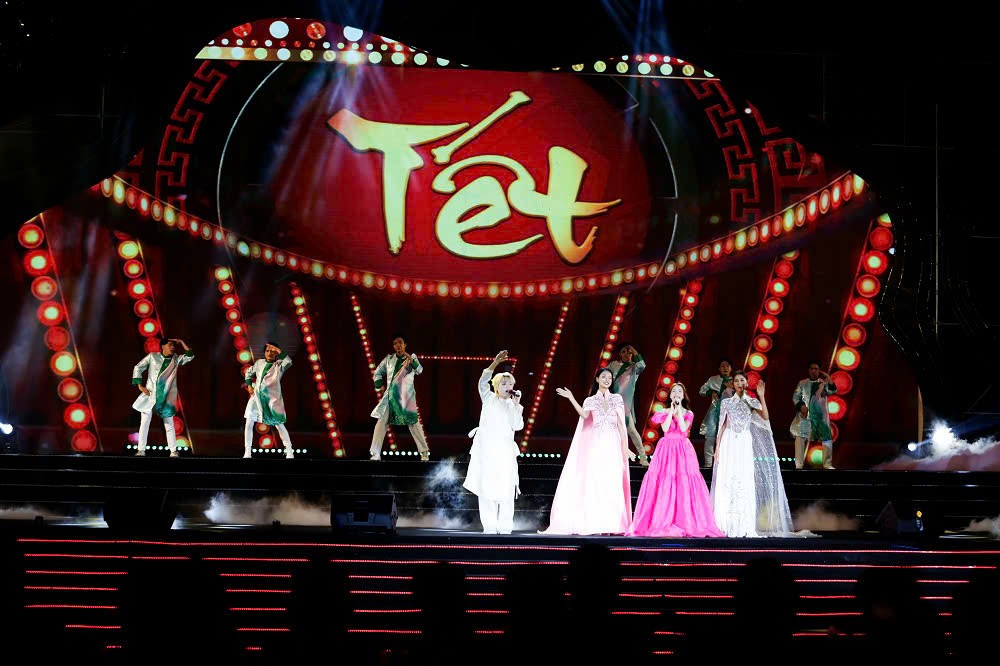 Festival hoa Mê Linh lần thứ 2: Vinh danh giá trị nghề trồng hoa Festival hoa Mê Linh lần thứ 2: Vinh danh giá trị nghề trồng hoa