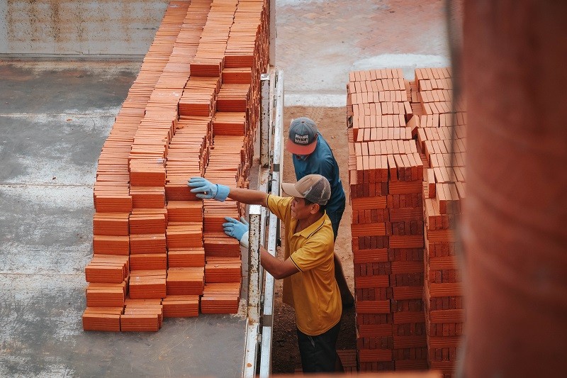 Những lò gạch được chính quyền và người dân gìn giữ theo hướng kết hợp sản xuất với hoạt động du lịch.