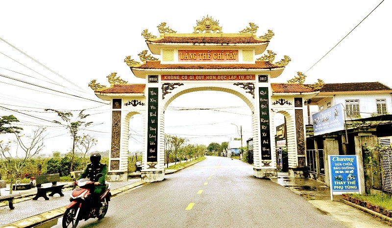 Làng Thế Chí Tây được công nhận là Làng nghề Mai cảnh vào cuối năm 2018. Làng Thế Chí Tây được công nhận là Làng nghề Mai cảnh vào cuối năm 2018.