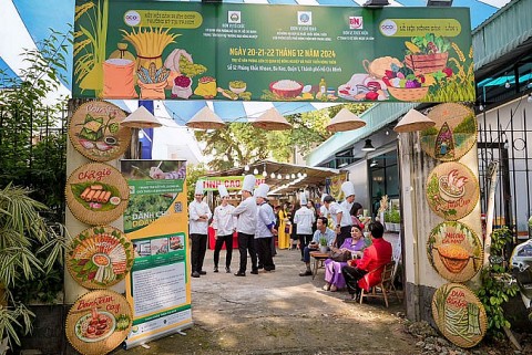 TP.Hồ Chí Minh: Người dân hưởng ứng lễ hội tôn vinh nông sản Việt