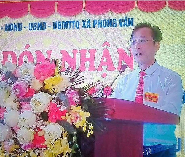 Ông Khổng Minh Chiến, Bí thư Đảng ủy xã Phong Vân. Ông Khổng Minh Chiến, Bí thư Đảng ủy xã Phong Vân.