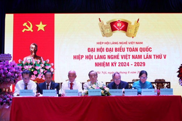 Hiệp hội làng nghề Việt Nam xây dựng mục tiêu đưa Hiệp hội trở thành mái nhà chung của làng nghề Việt
