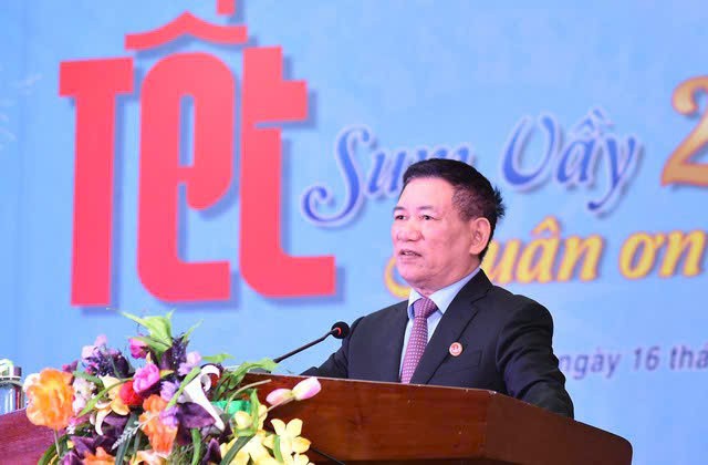 Phó Thủ tướng Hồ Đức Phớc tham dự chương trình Phó Thủ tướng Hồ Đức Phớc tham dự chương trình