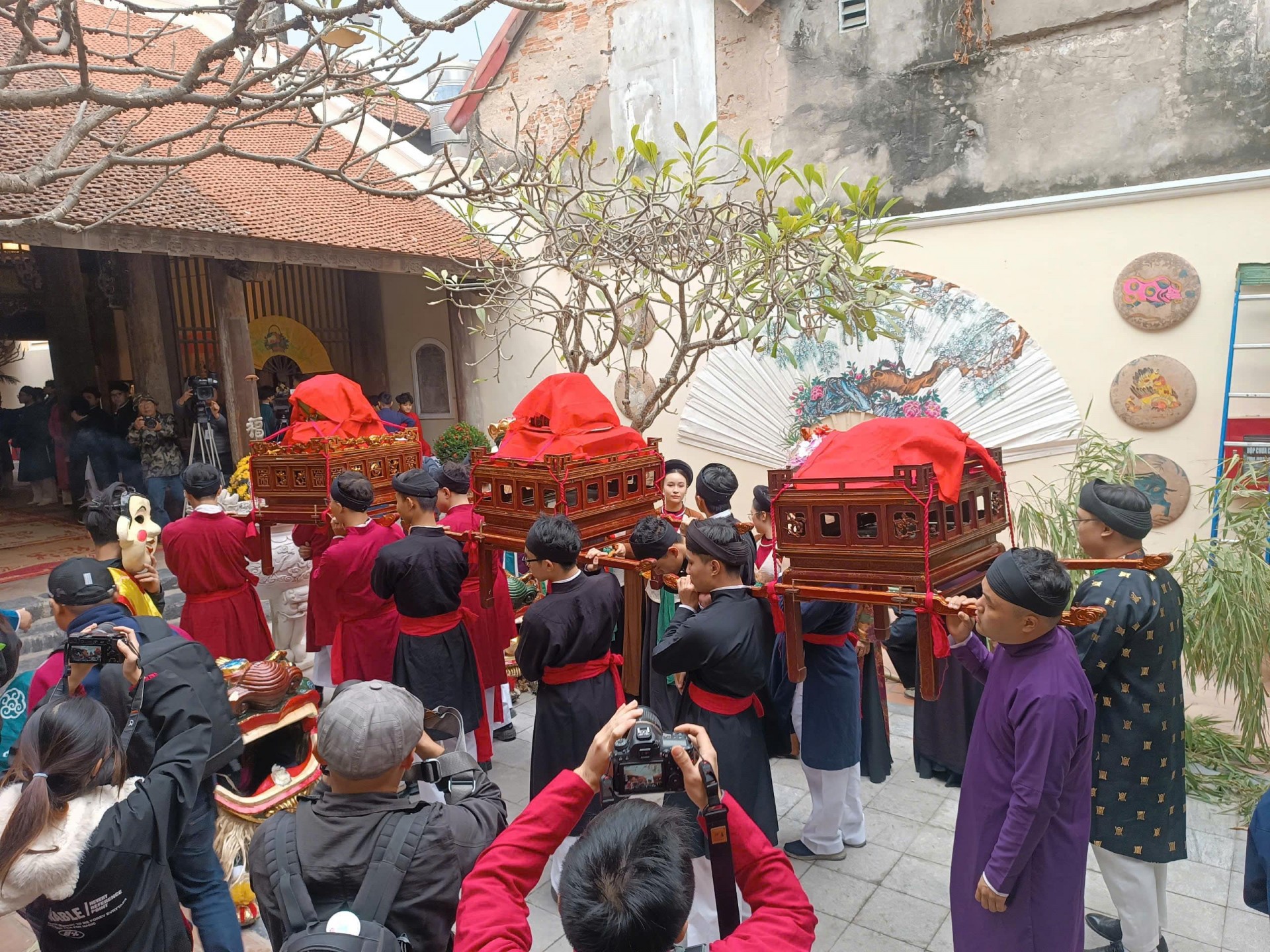 Tết Việt - Tết Phố 2025: Nét đẹp truyền thống giữa đô thị phồn hoa Tết Việt - Tết Phố 2025: Nét đẹp truyền thống giữa đô thị phồn hoa