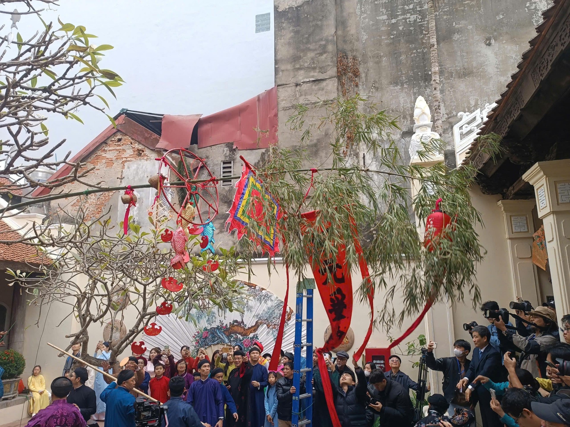 Tết Việt - Tết Phố 2025: Nét đẹp truyền thống giữa đô thị phồn hoa Tết Việt - Tết Phố 2025: Nét đẹp truyền thống giữa đô thị phồn hoa