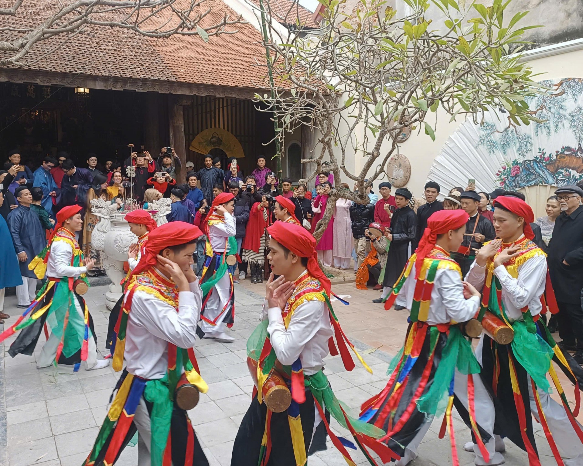 Tết Việt - Tết Phố 2025: Nét đẹp truyền thống giữa đô thị phồn hoa Tết Việt - Tết Phố 2025: Nét đẹp truyền thống giữa đô thị phồn hoa