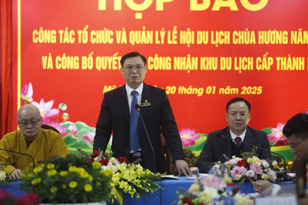 Lễ hội Chùa Hương năm 2025: Điểm đến du lịch, văn hóa, truyền thống Việt Lễ hội Chùa Hương năm 2025: Điểm đến du lịch, văn hóa, truyền thống Việt