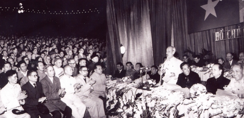 &amp;nbsp;Ng&amp;agrave;y 5/1/1960, tại Thủ đ&amp;ocirc; H&amp;agrave; Nội, Chủ tịch Hồ Ch&amp;iacute; Minh ph&amp;aacute;t biểu tại Lễ kỷ niệm 30 năm th&amp;agrave;nh lập Đảng Cộng sản Việt Nam (3/2/1930 - 3/2/1960). Ảnh tư liệu TTXVN