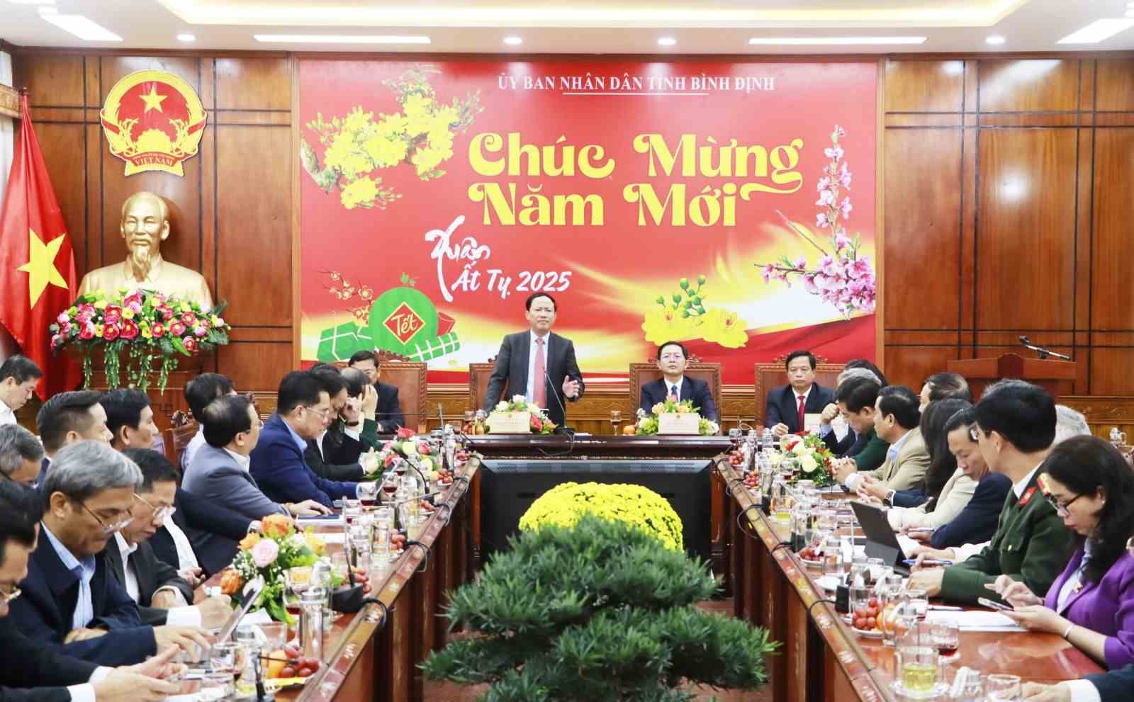 Bình Định trở thành tỉnh giàu mạnh, văn minh, hạnh phúc Bình Định trở thành tỉnh giàu mạnh, văn minh, hạnh phúc