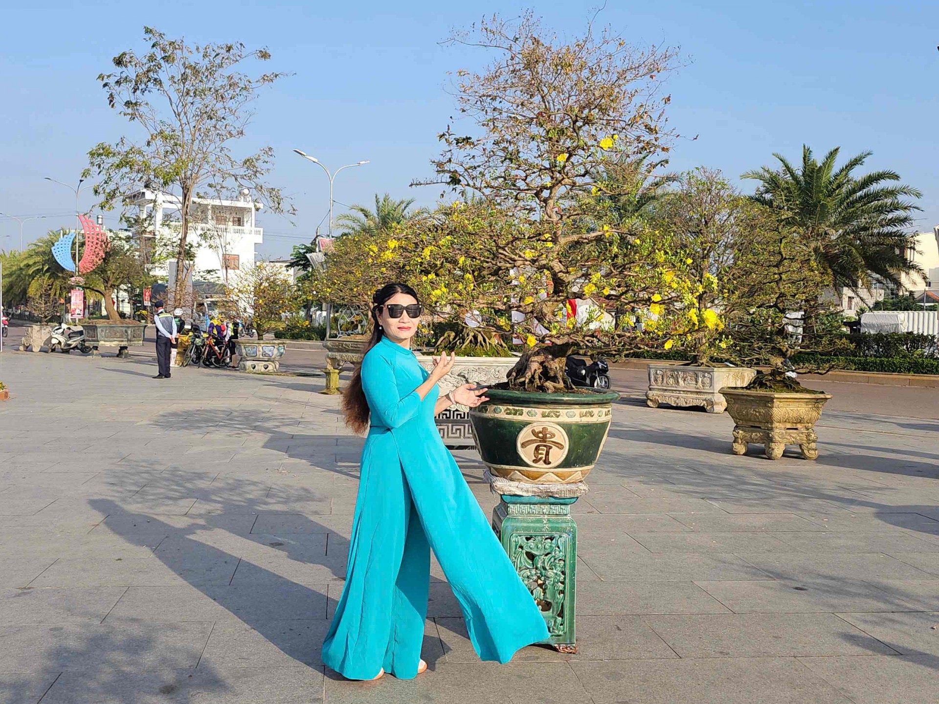 Lung linh sắc vàng tại Lễ hội Mai vàng An Nhơn lần thứ 2 năm 2025 Lung linh sắc vàng tại Lễ hội Mai vàng An Nhơn lần thứ 2 năm 2025