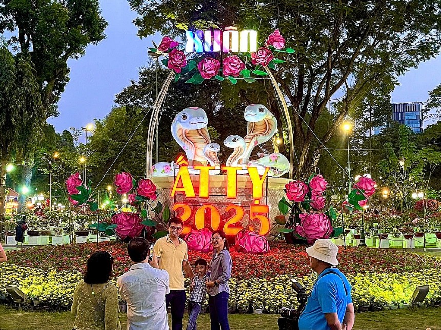 TP. HCM: Thông tin về tình hình du lịch trong dịp Tết và mục tiêu năm 2025