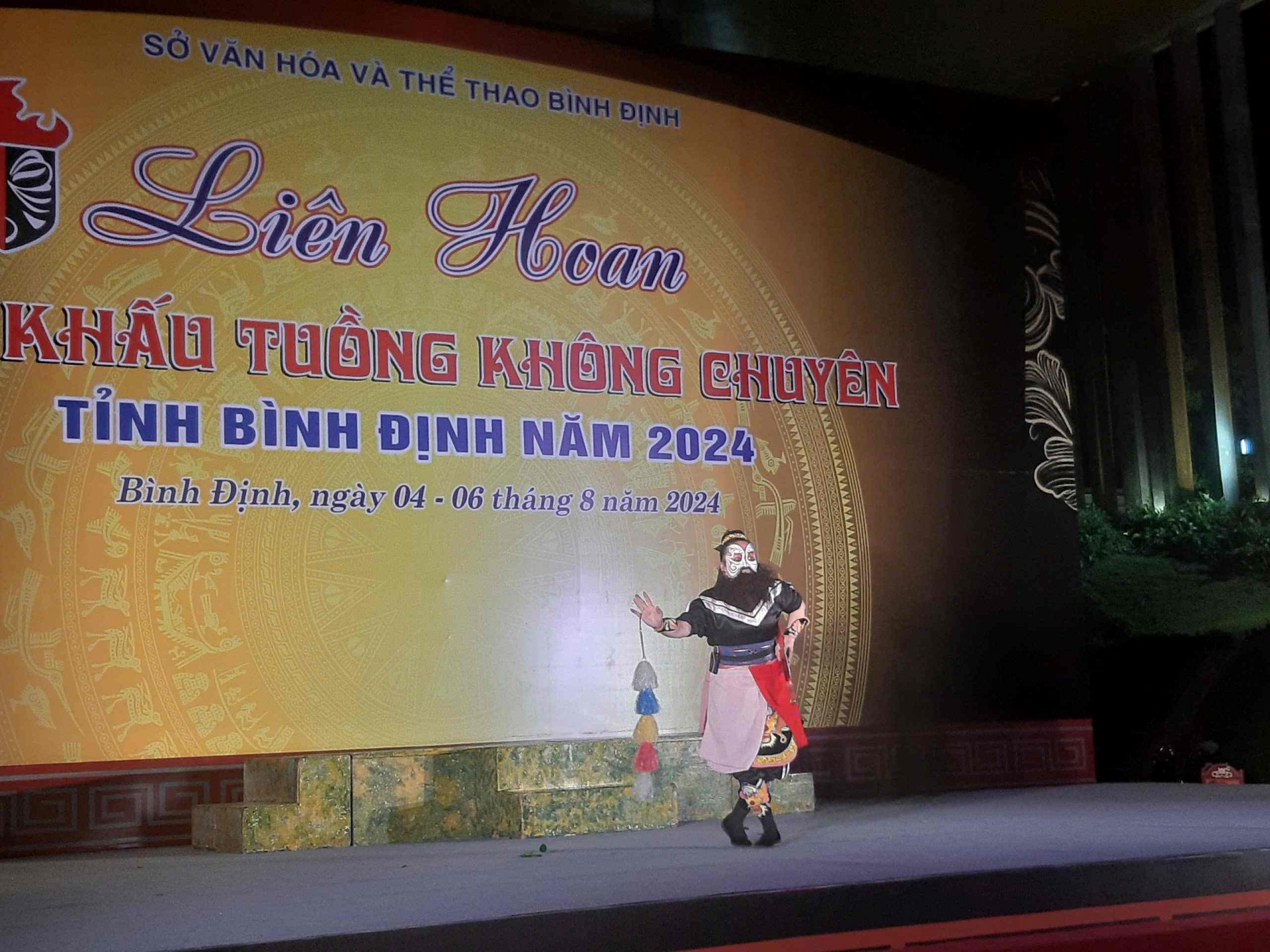 Bình Định: Nghệ nhân Ưu tú Kim Chung trọn đời dành cho nghệ thuật hát bội Bình Định: Nghệ nhân Ưu tú Kim Chung trọn đời dành cho nghệ thuật hát bội