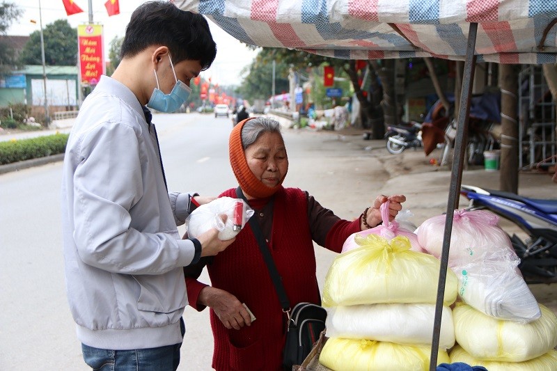 Đầu năm mua muối... Đầu năm mua muối...