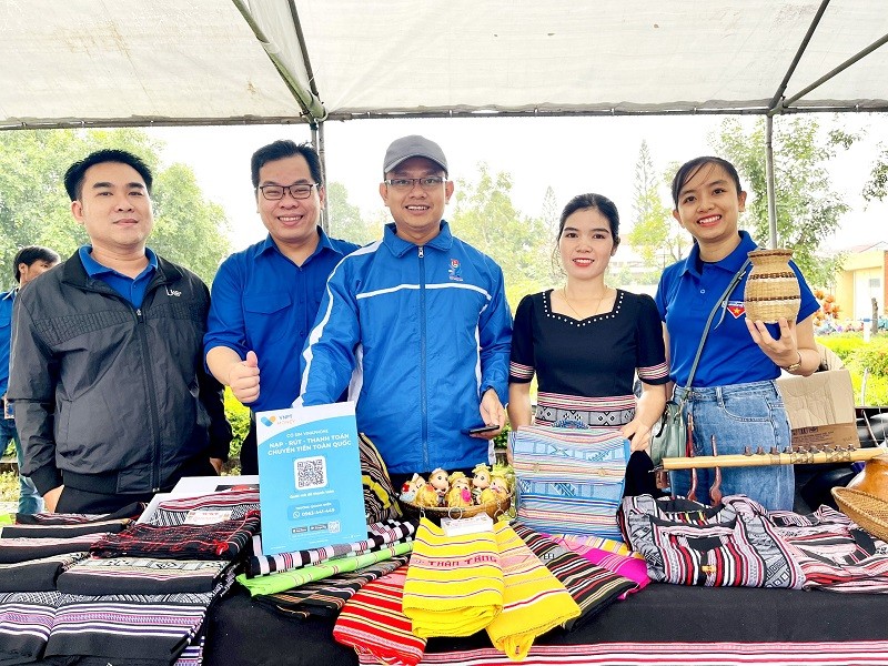 Phát triển thành công sản phẩm OCOP giúp chị Sung nâng cao vị thế của sản phẩm truyền thống