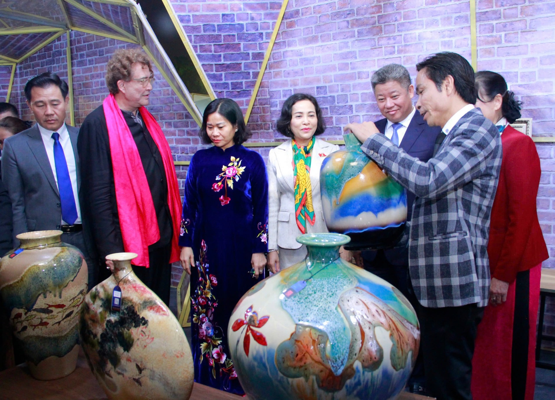 Việt Nam có  2 làng nghề đầu tiên thuộc Mạng lưới các thành phố thủ công sáng tạo thế giới