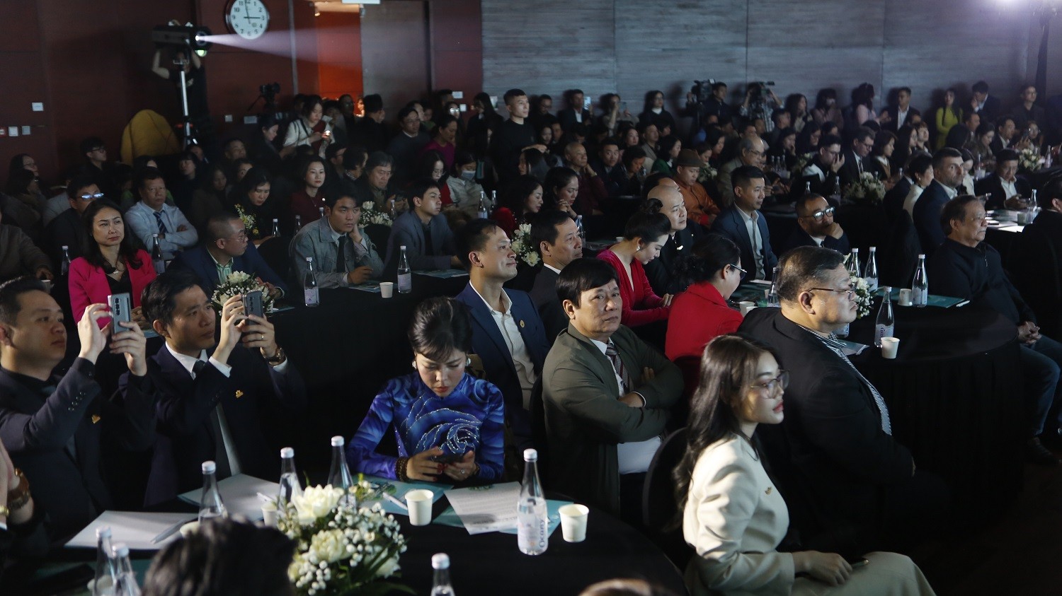 Chương trình Nghệ thuật vì khí hậu - Hạ Long 2025: Sự kiện văn hóa đặc biệt lần đầu tiên tổ chức tại Việt Nam