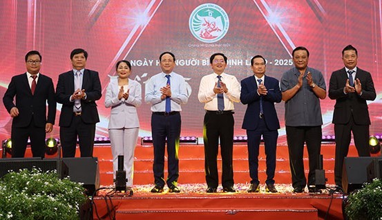 “Đất võ tình người” gắn kết tình thâm “Đất võ tình người” gắn kết tình thâm