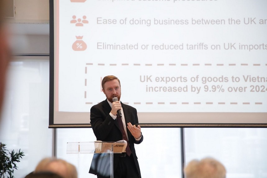 Ông David Johnstone, Trưởng bộ phận Triển khai Hiệp hội Thương mại Tự do của Chính phủ Anh