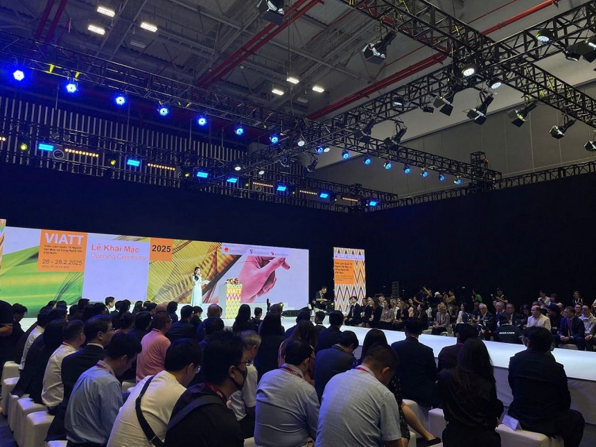 Toàn cảnh buổi lễ khai mạc