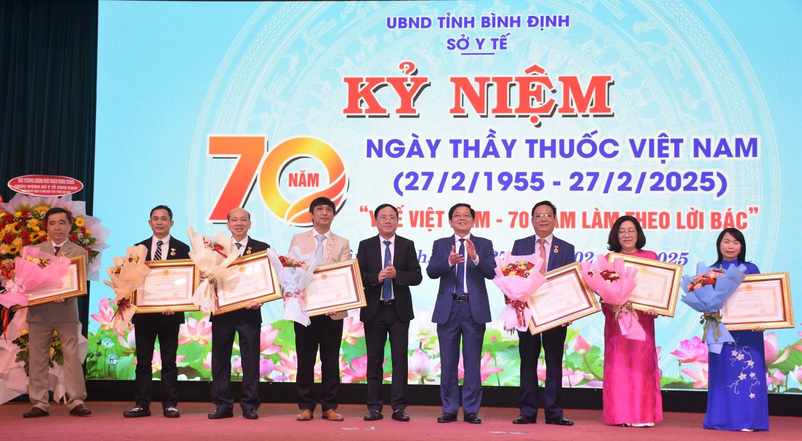 Bình Định vinh danh Thầy thuốc Nhân dân, Thầy thuốc Ưu tú Bình Định vinh danh Thầy thuốc Nhân dân, Thầy thuốc Ưu tú