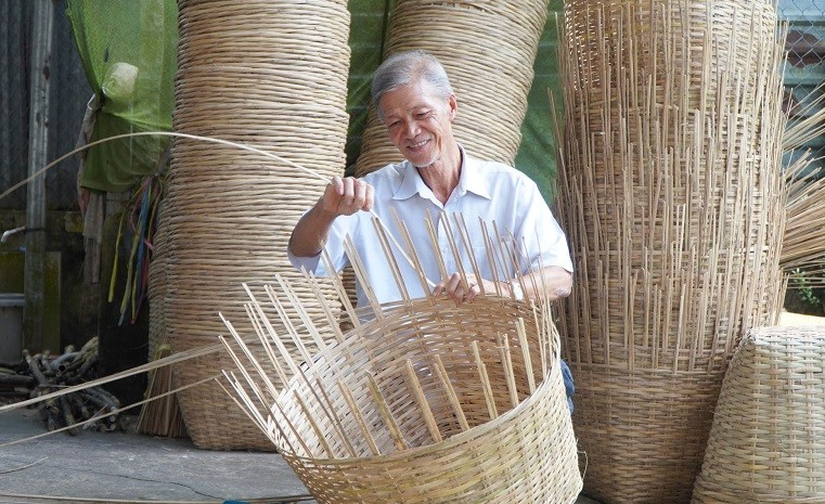 Nghề đan cần xé truyền thống ở xã Tân Thành (Lai Vung, Đồng Tháp).
