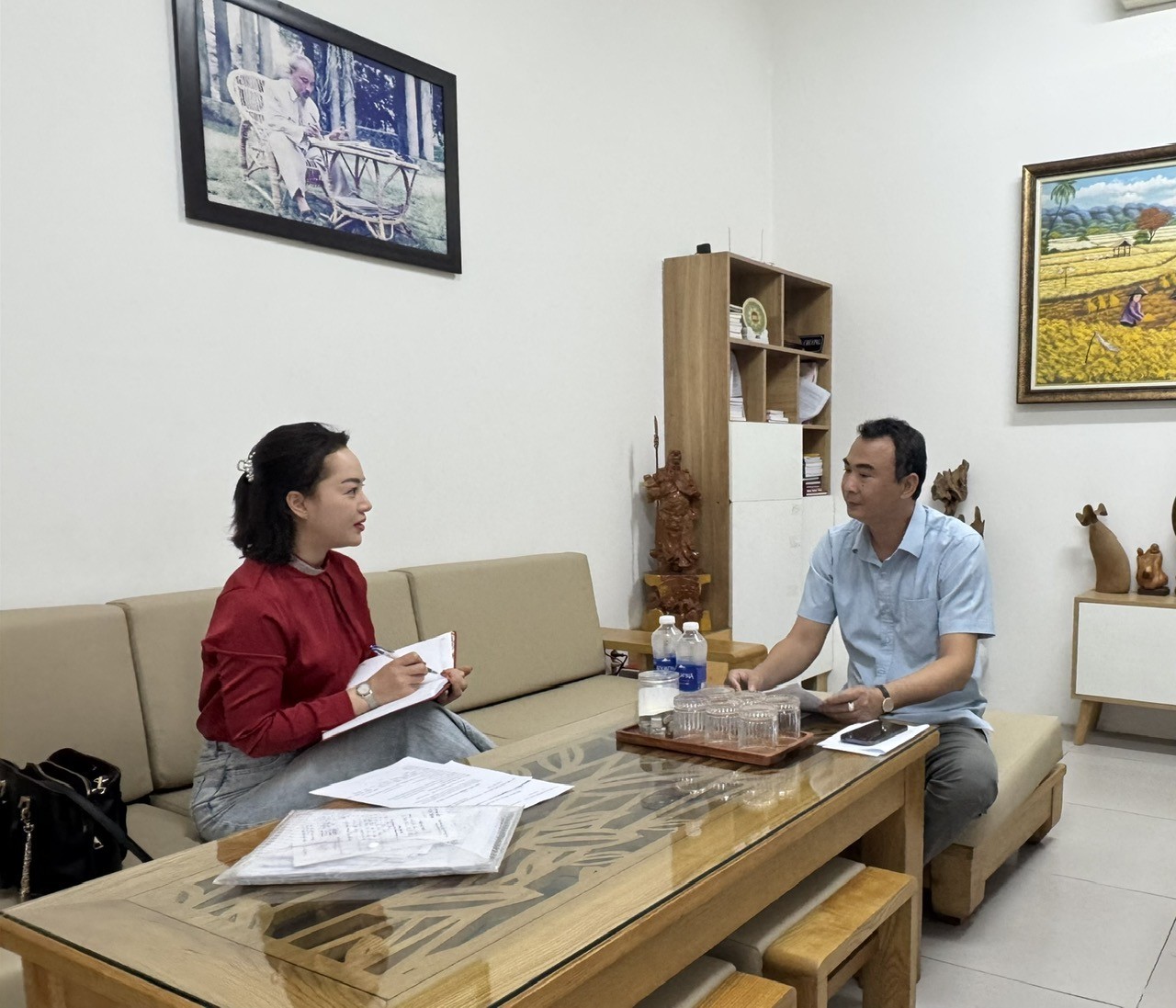 Chủ tịch UBND phường Hòa Khánh Nam ông Nguyễn Thiện Chương  chia sẻ cùng phóng viên Chủ tịch UBND phường Hòa Khánh Nam ông Nguyễn Thiện Chương  chia sẻ cùng phóng viên