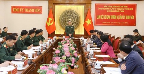 Đại tướng Phan Văn Giang làm việc với Ban Thường vụ Tỉnh ủy Thanh Hóa