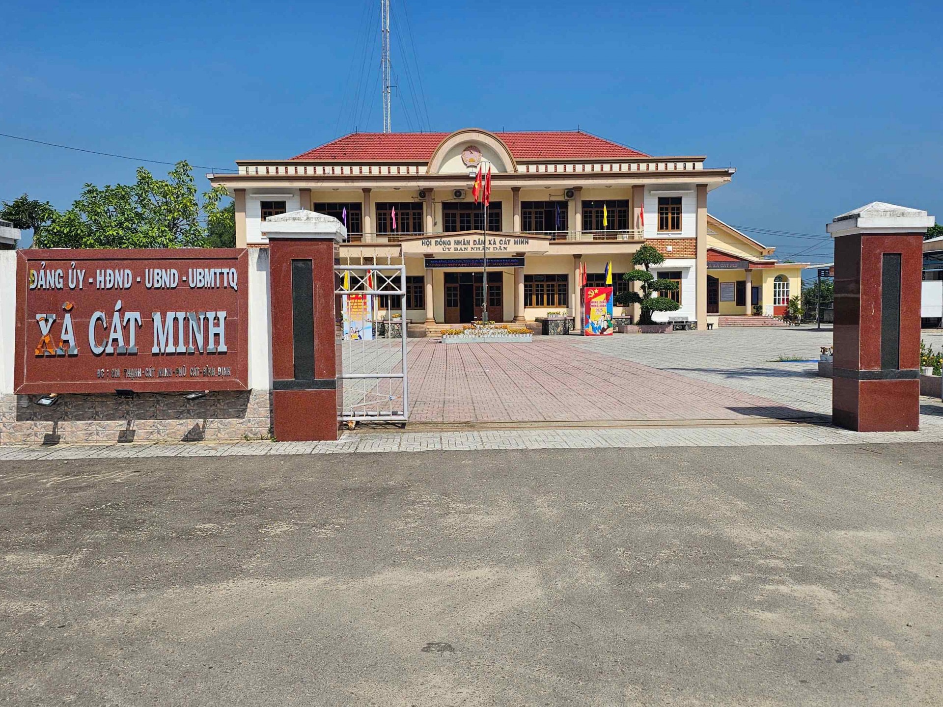 Bình Định: Xã Cát Minh xây dựng nông thôn mới kiểu mẫu về cảnh quan môi trường