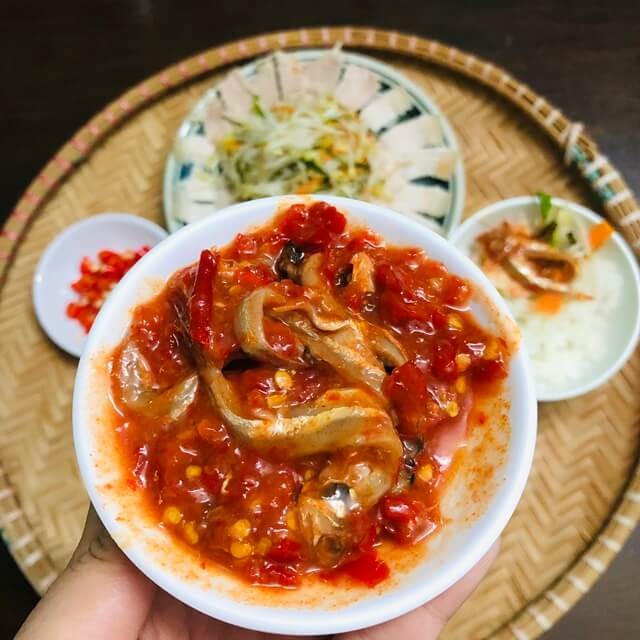 Cá cơm và mắm nêm: Từ món ăn quen thuộc đến những kỷ niệm ngọt ngào Cá cơm và mắm nêm: Từ món ăn quen thuộc đến những kỷ niệm ngọt ngào