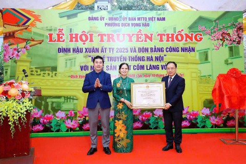 Lễ hội Đình Hậu: Sắc màu truyền thống và tinh hoa Cốm Làng Vòng