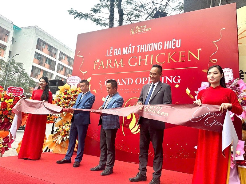 Farm Chicken thương hiệu sạch từ làng quê Farm Chicken thương hiệu sạch từ làng quê